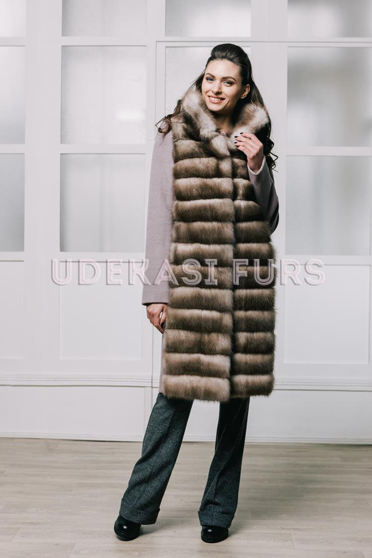 Пальто с мехом каменной куницы 9007-03 от магазина Udekasi Furs  - #1